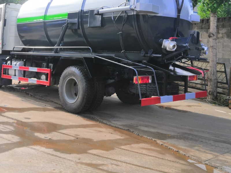 都江堰清理化粪池 下水道疏通 汽车抽粪